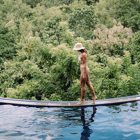Hostel Bagus Ink Surf Camp Uluwatu Exterior foto