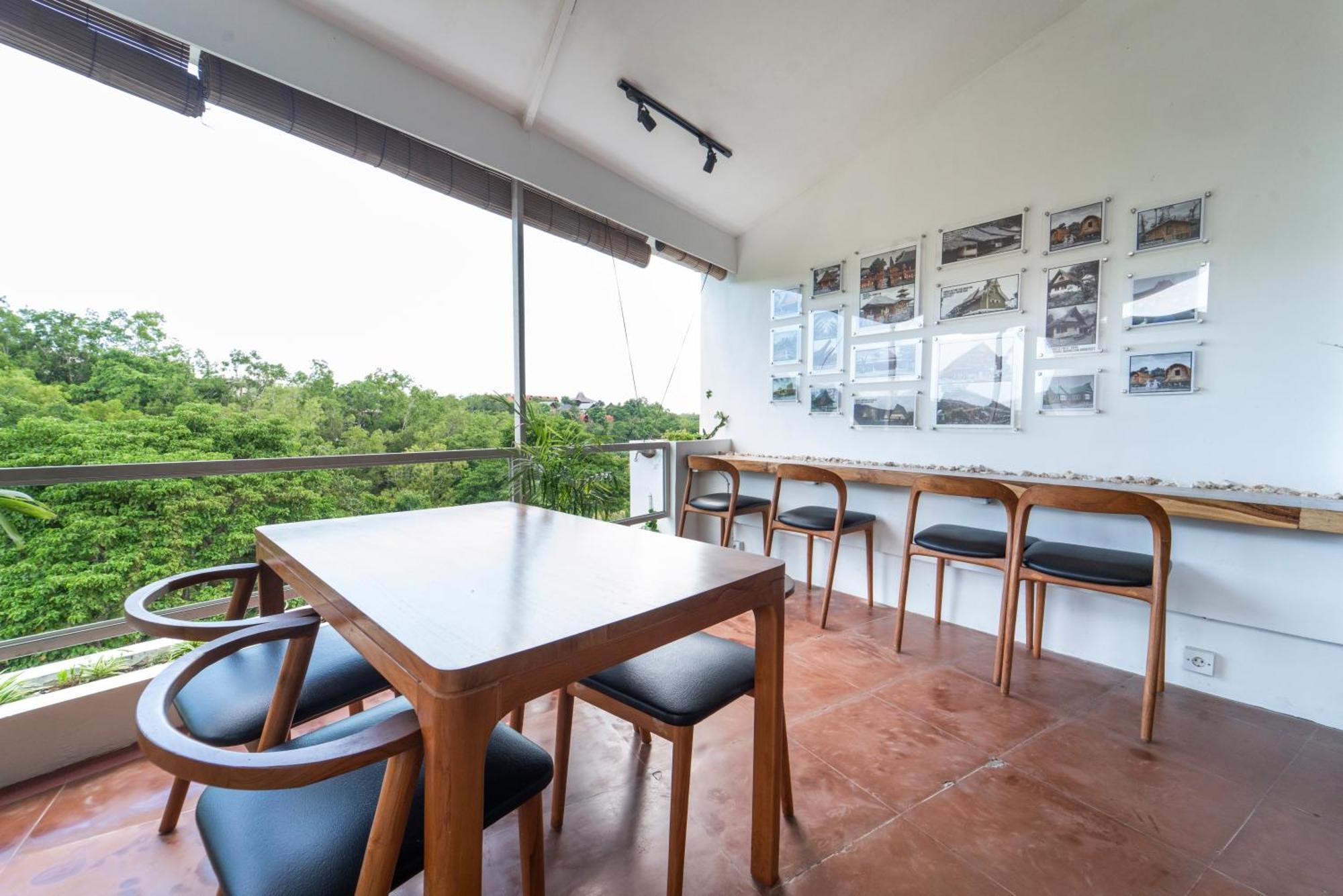 Hostel Bagus Ink Surf Camp Uluwatu Exterior foto