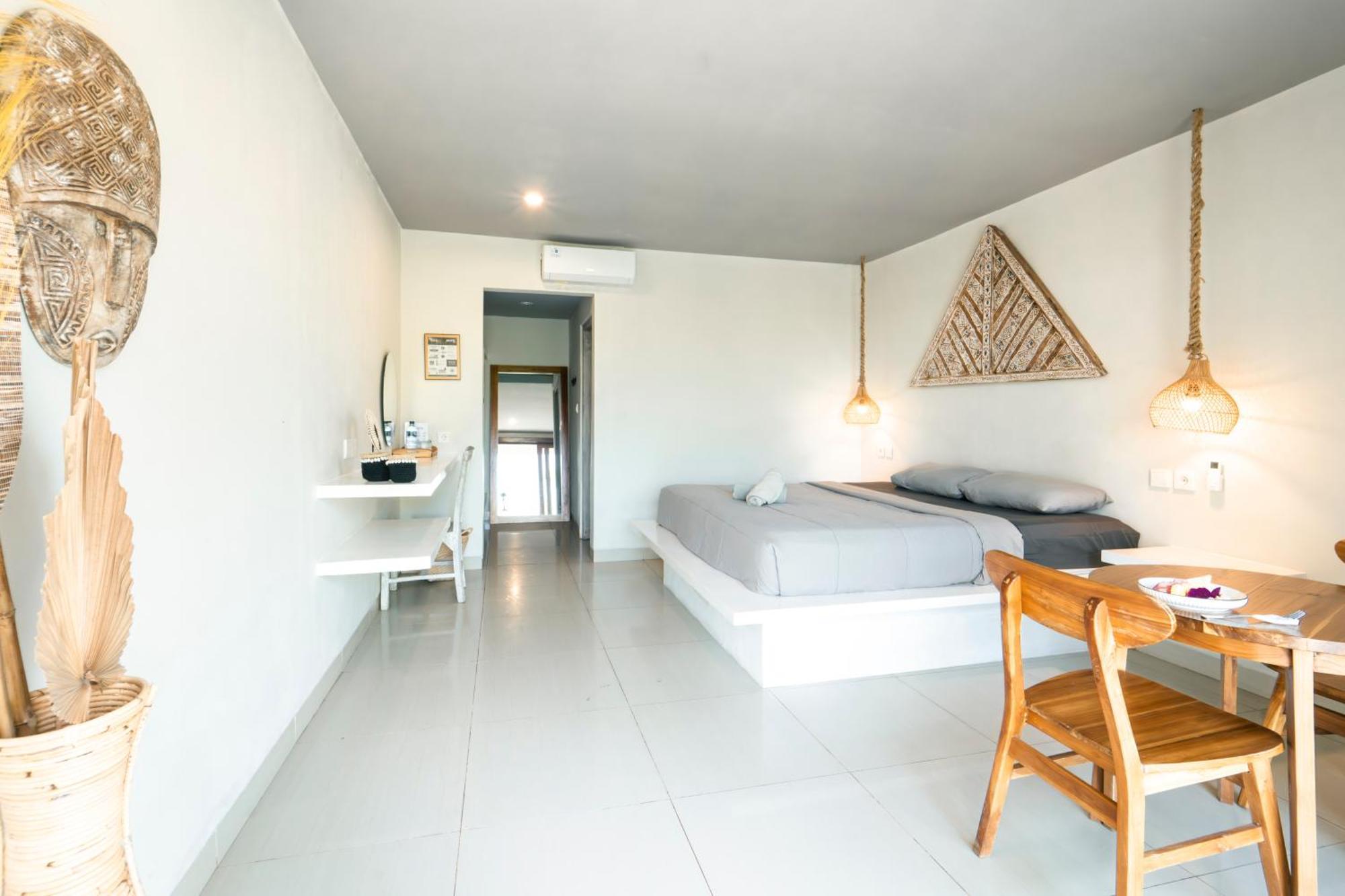 Hostel Bagus Ink Surf Camp Uluwatu Exterior foto