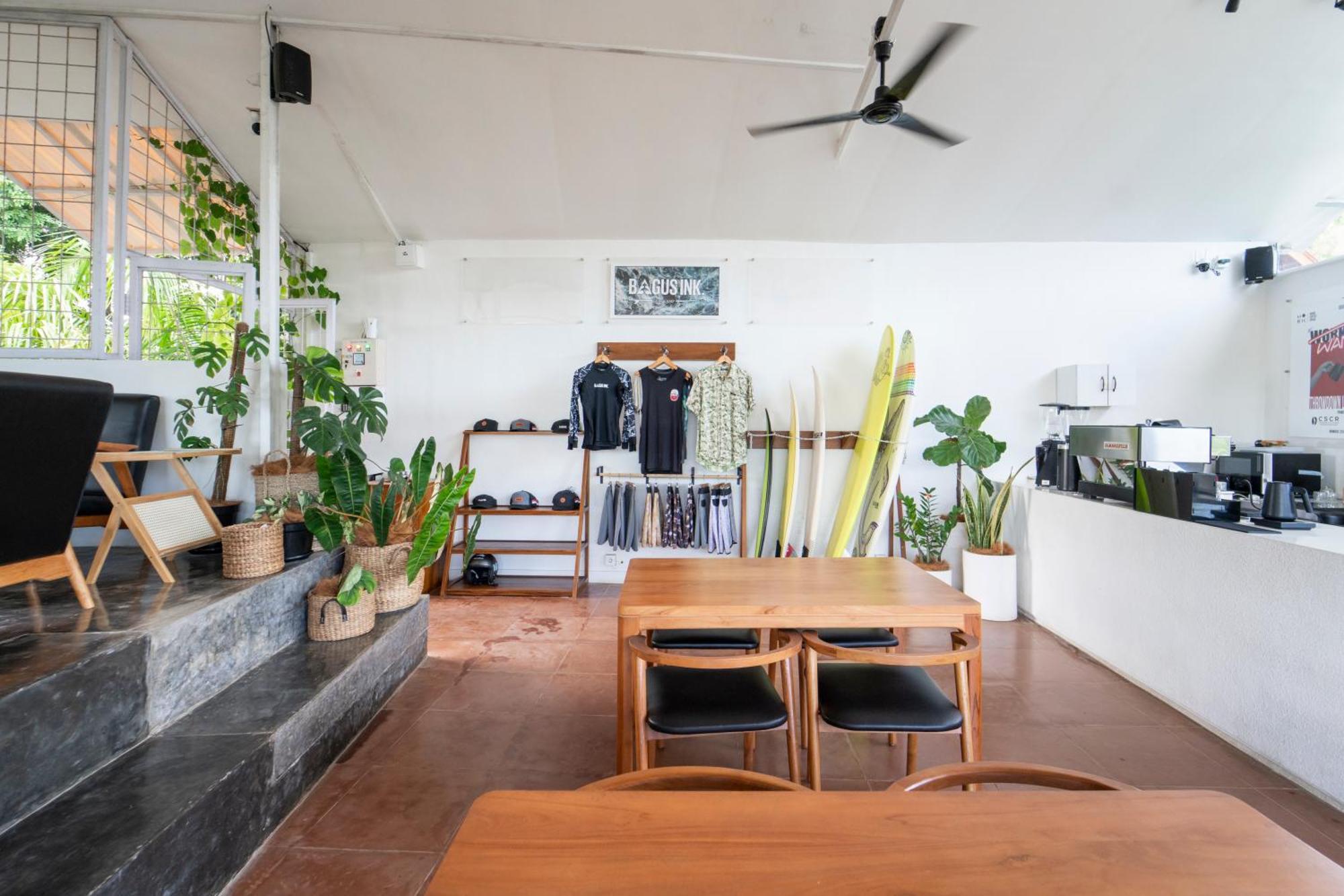 Hostel Bagus Ink Surf Camp Uluwatu Exterior foto