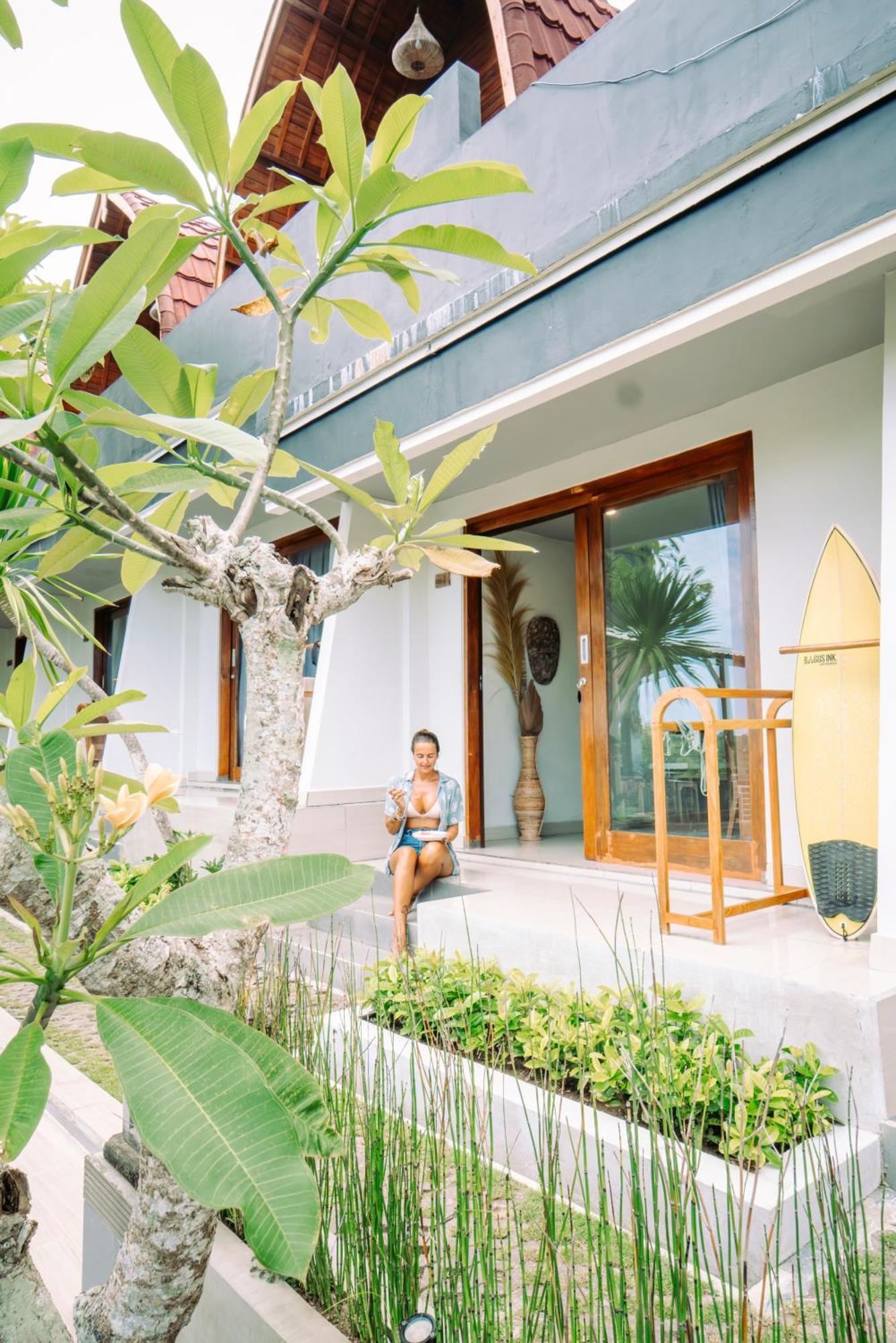 Hostel Bagus Ink Surf Camp Uluwatu Exterior foto