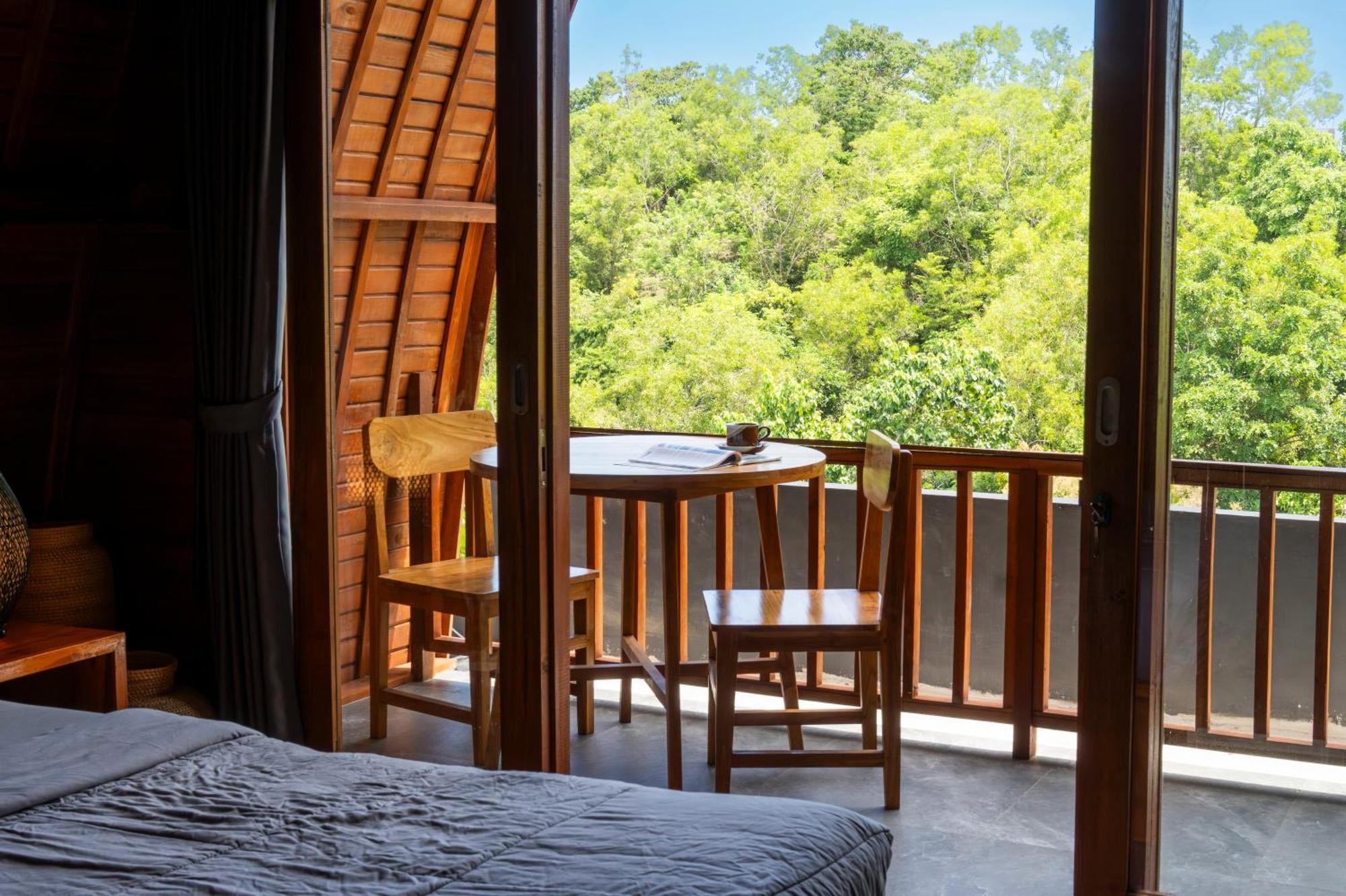 Hostel Bagus Ink Surf Camp Uluwatu Exterior foto