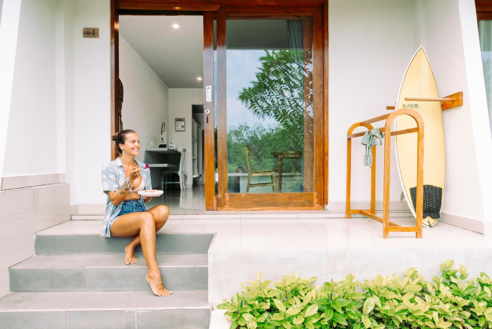 Hostel Bagus Ink Surf Camp Uluwatu Exterior foto